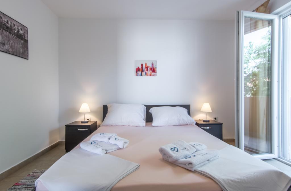 Apartments Domuzin Biograd Na Moru Exterior photo