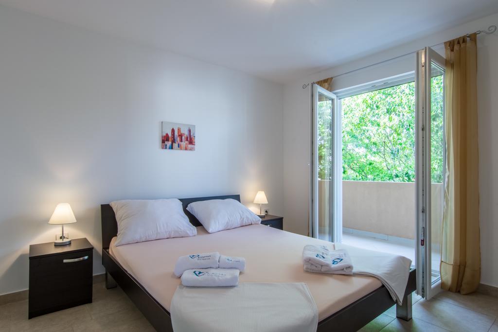 Apartments Domuzin Biograd Na Moru Exterior photo
