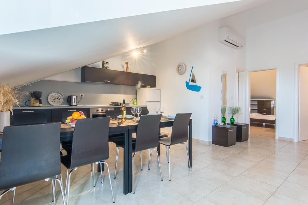 Apartments Domuzin Biograd Na Moru Exterior photo